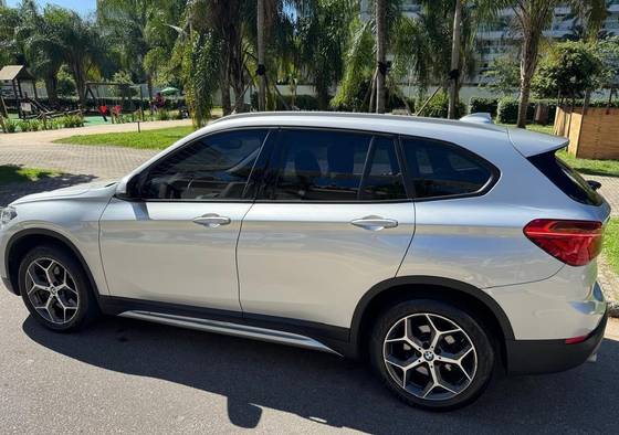 BMW X1 2.0 16V TURBO ACTIVEFLEX SDRIVE20I X-LINE 4P AUTOMÁTICO